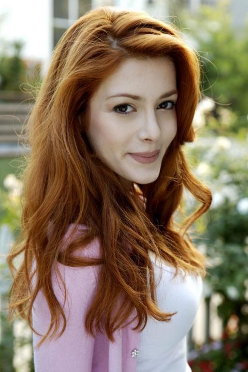 Elena Satine