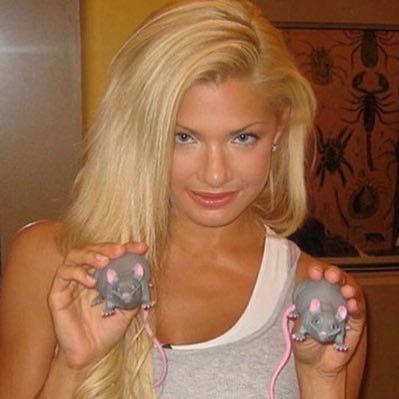 Janelle Pierzina