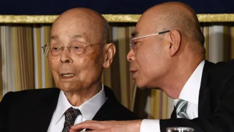 Jiro Ono