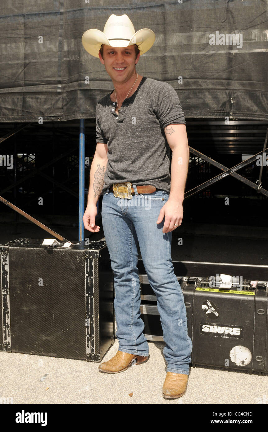 Justin Moore