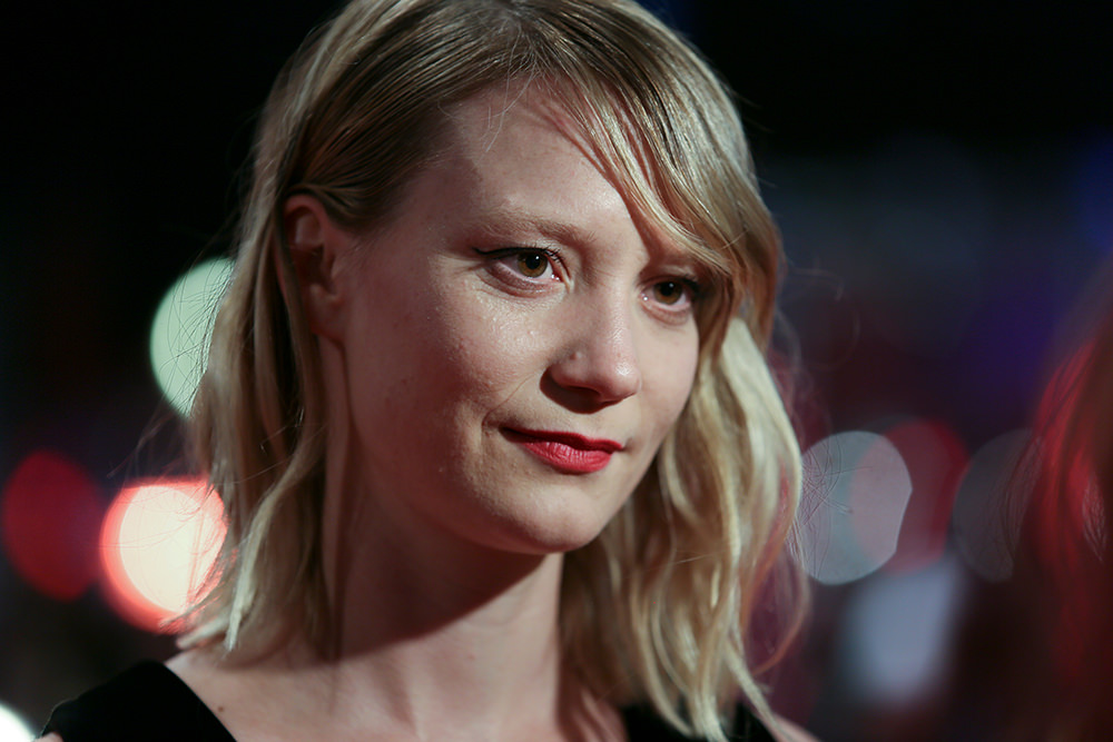 Mia Wasikowska
