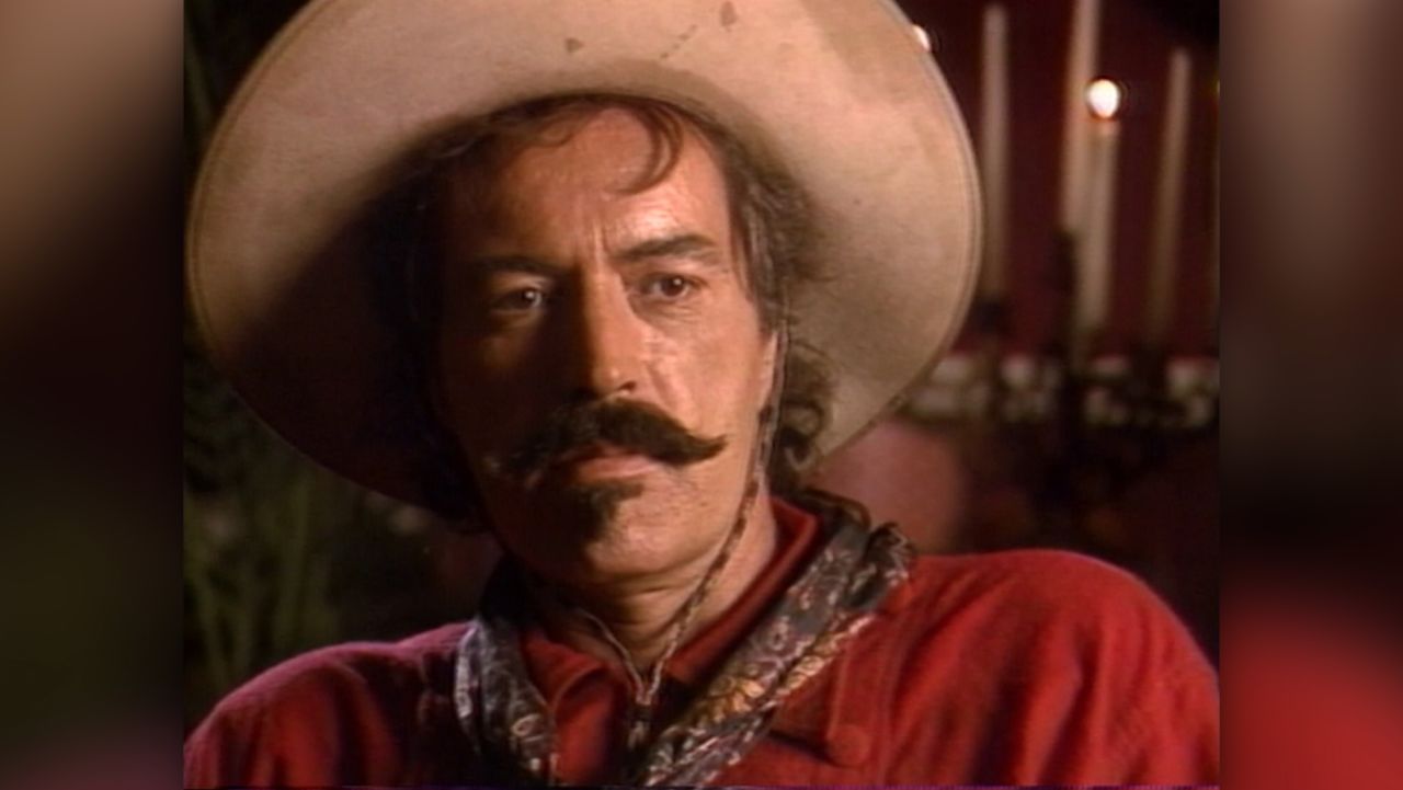 Powers Boothe