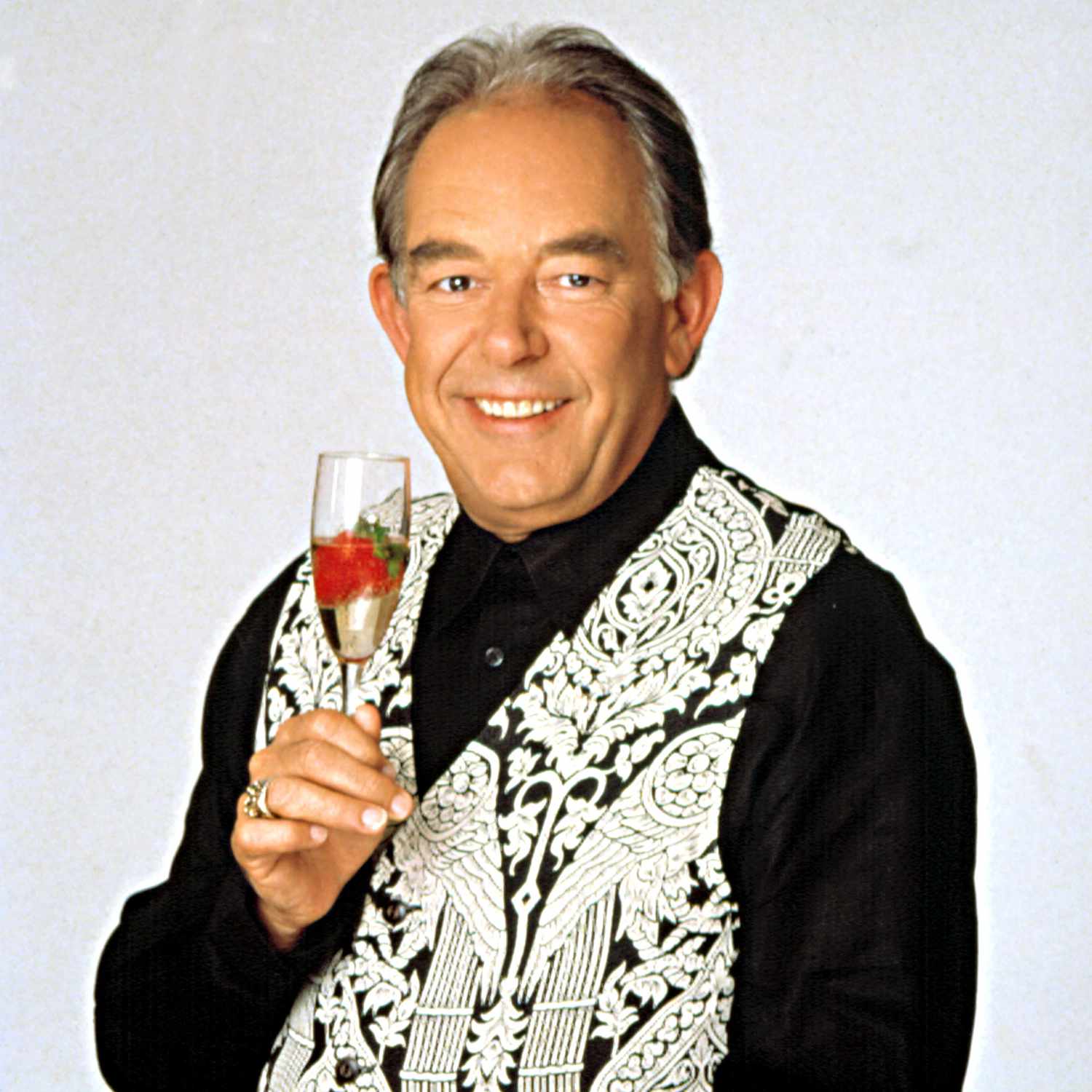 Robin Leach