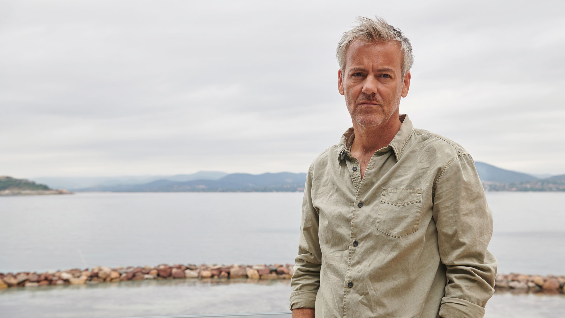 Rupert Graves