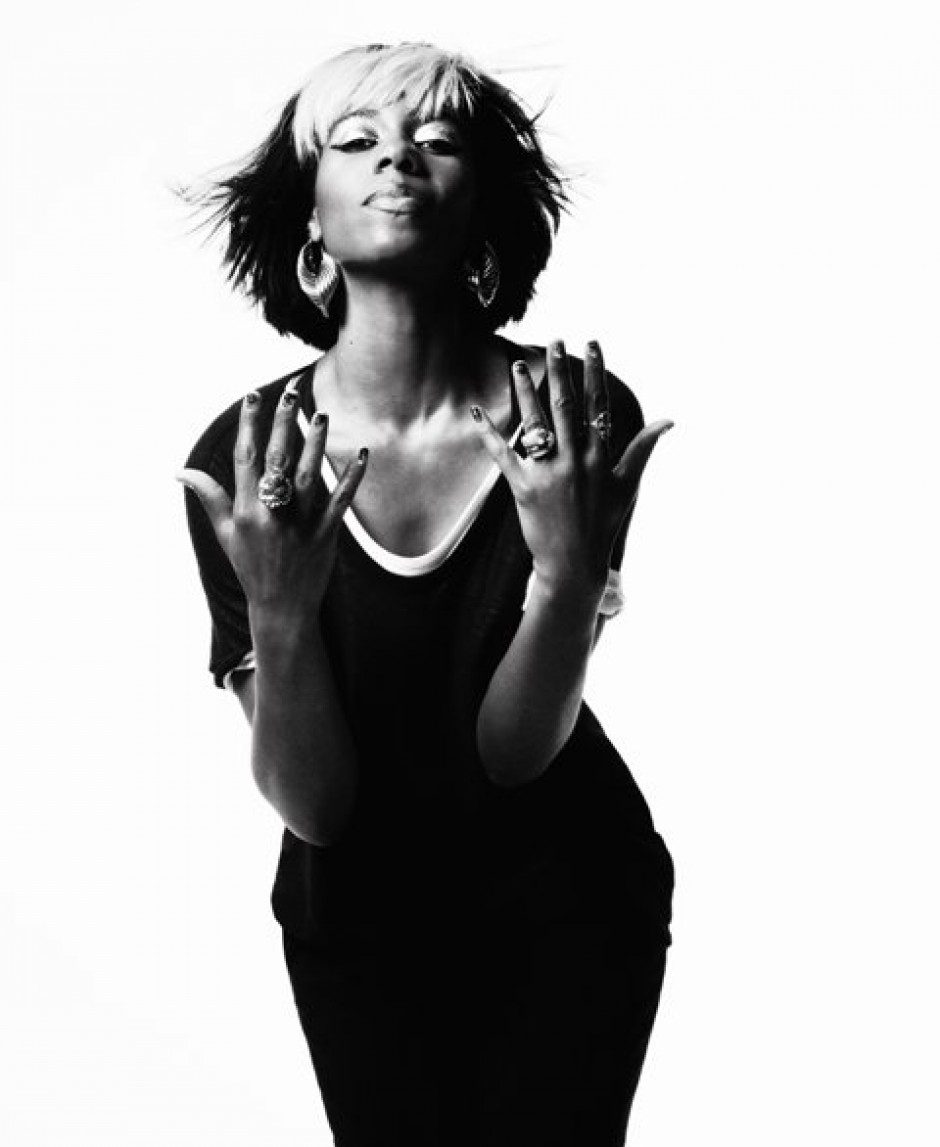  Santigold