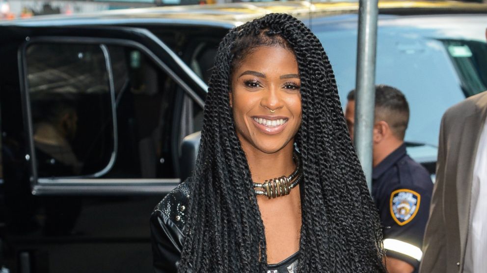 Simone Battle